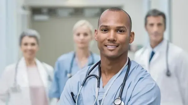 Início dos Cursos de Pós-Graduação em Enfermagem