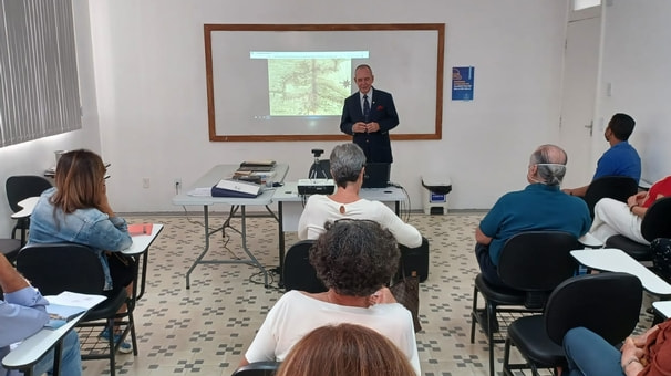 Historiador Francisco Senna ministra palestra na Santa Casa da Bahia sobre o Recôncavo Baiano 
